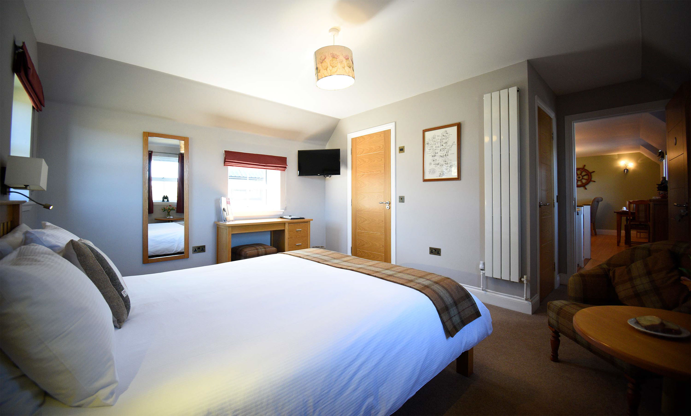 Heatherfield House is an Bed and Breakfast Accommodation with En Suite Bathrooms Central Heating and WIFI INternet