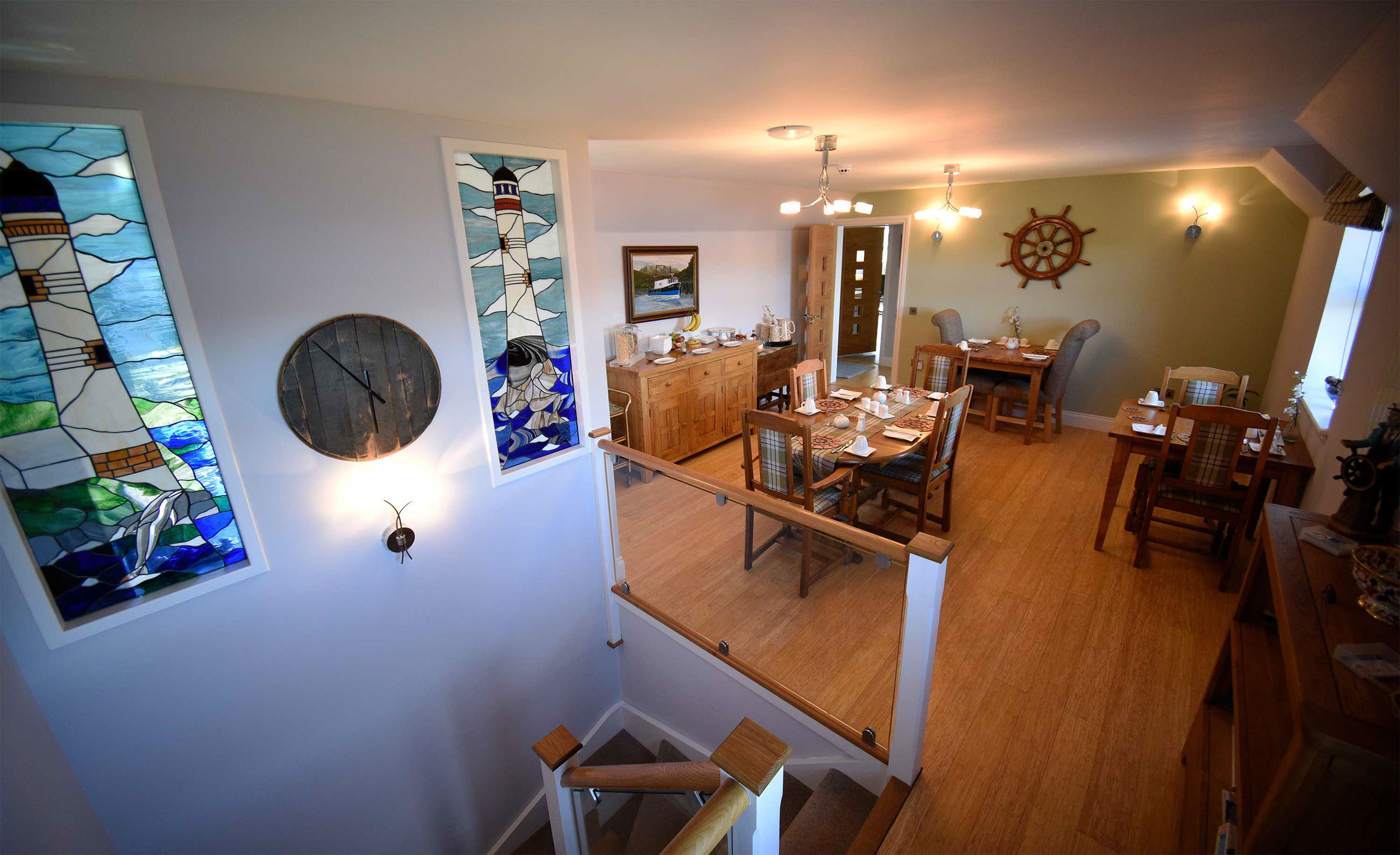 Heatherfield House features a spacious dining room with sea views where an inclusive full cooked or continental breakfast is served