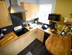 Heatherfield House Self Catering Accommodation Kitchen with Oven Hob Microwave Dish Washer Washing Machine and WIFI