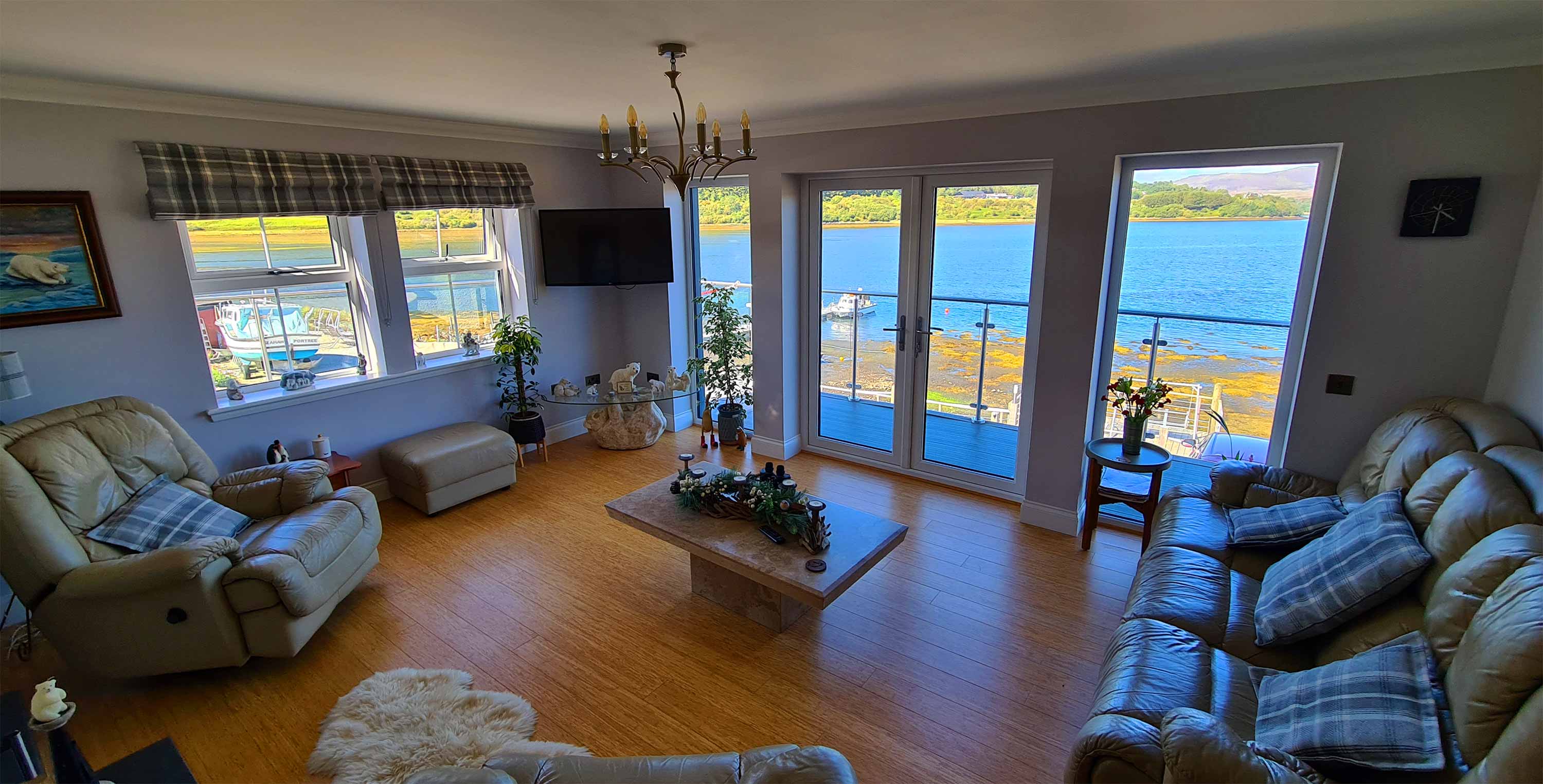 Heatherfield House features a stunning luxury living room with Widescreen TV WIFI Internet Access and comfortable seating