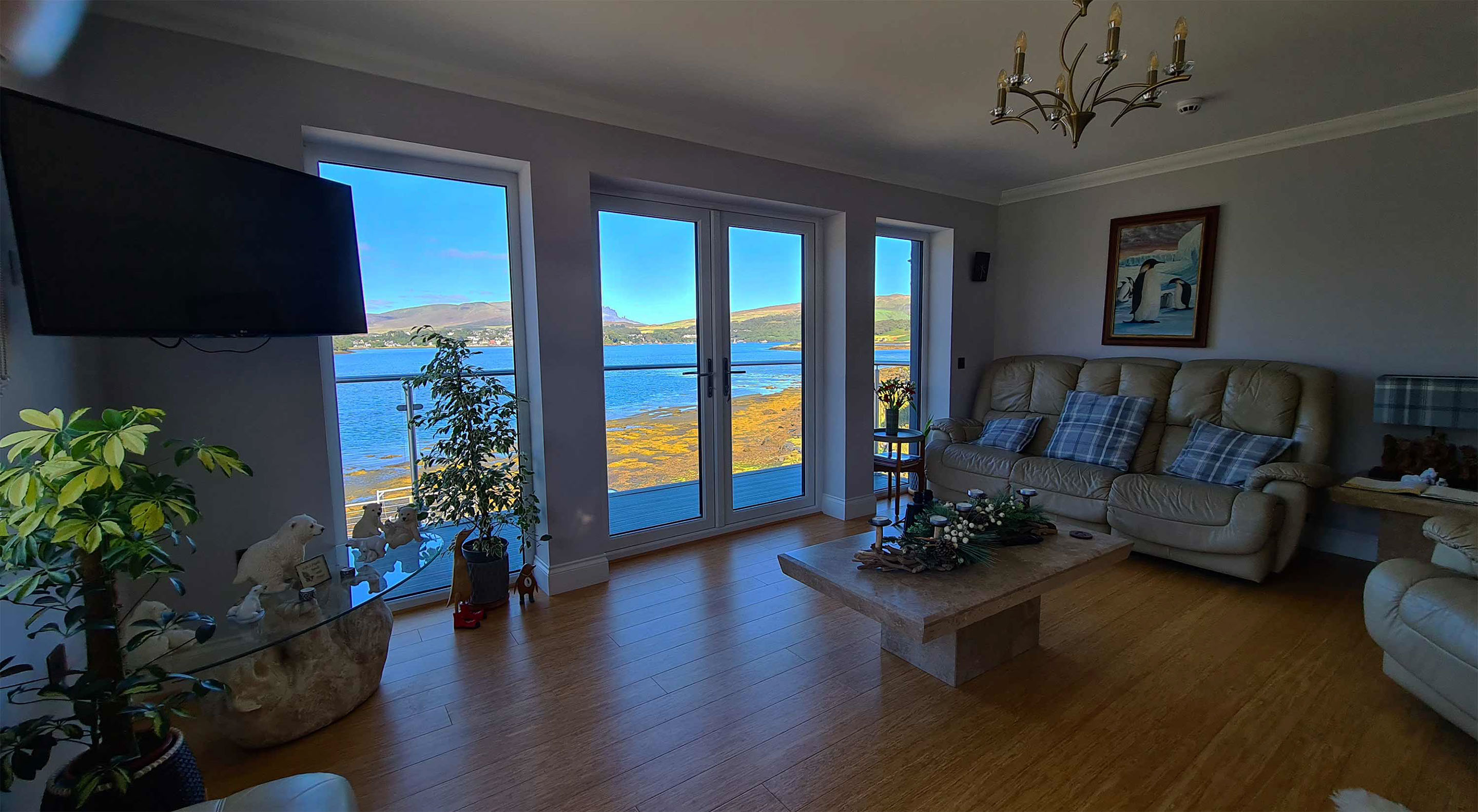 Enjoy Sea Views at Heatherfield House Bed and Breakfast Accommodation with luxury living room and Widescreen TV